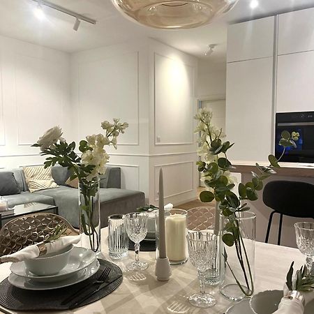 Luxury Apartment Rinos - Free Garage Parking Σπλιτ Εξωτερικό φωτογραφία