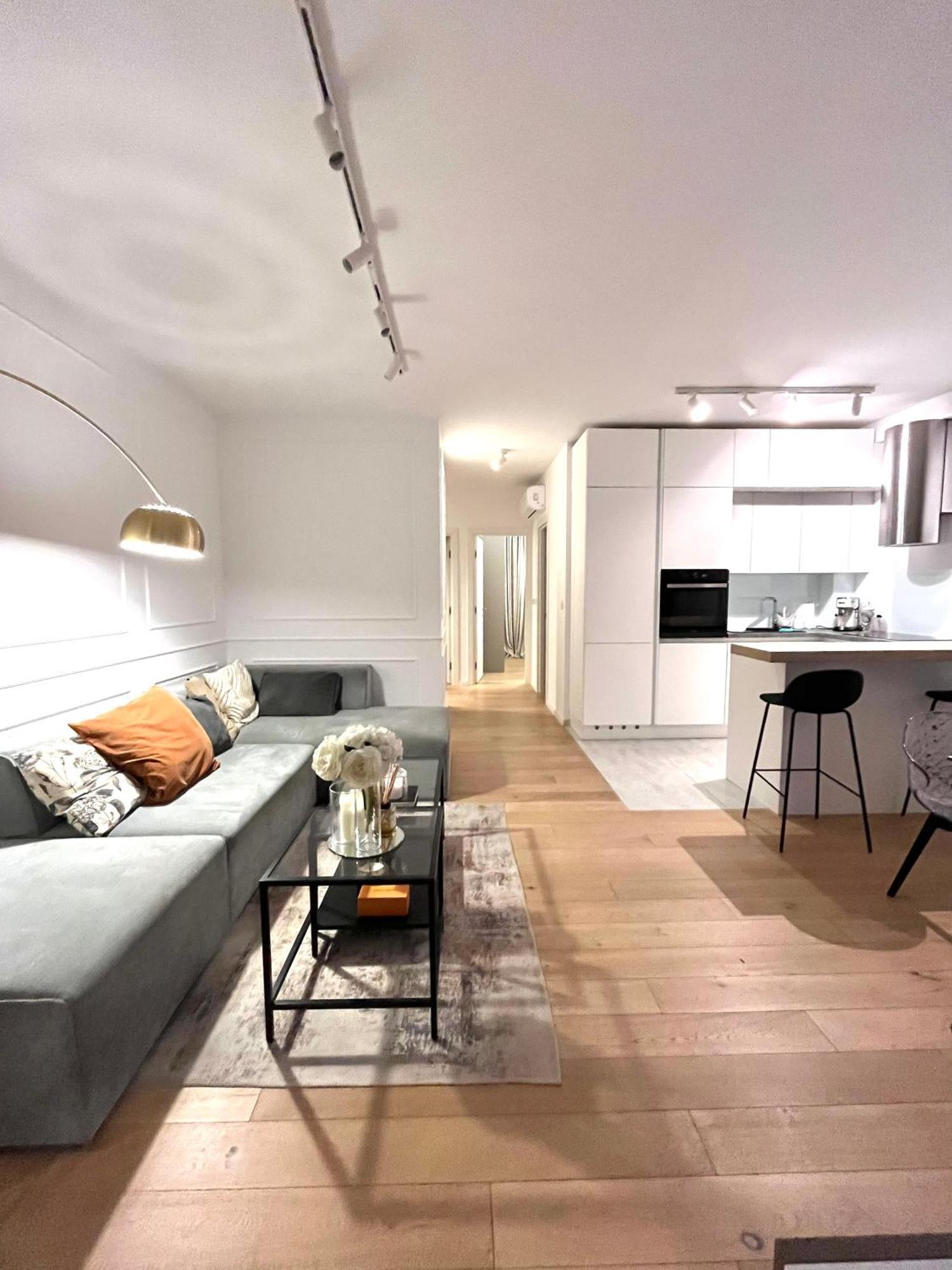 Luxury Apartment Rinos - Free Garage Parking Σπλιτ Εξωτερικό φωτογραφία
