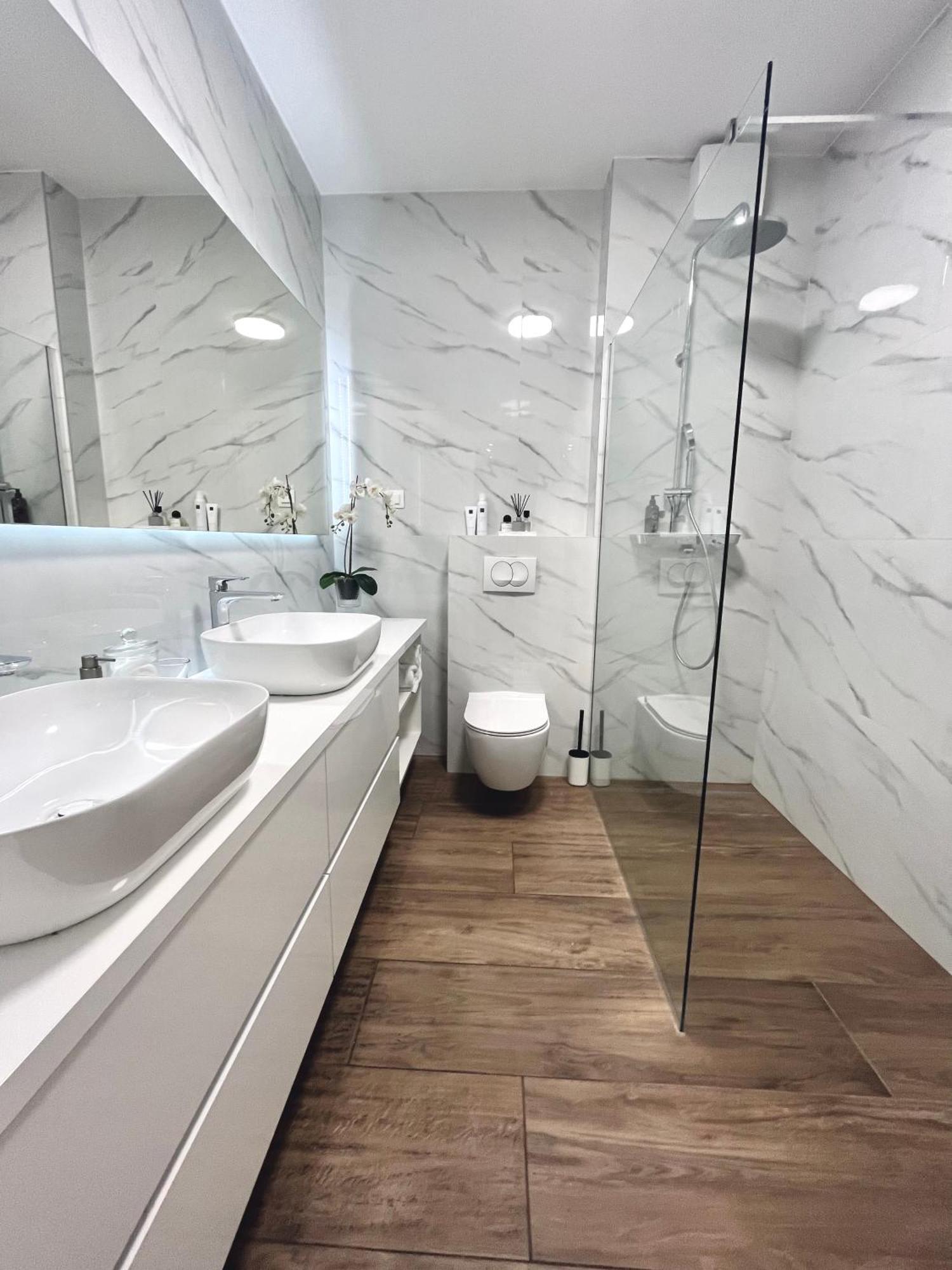 Luxury Apartment Rinos - Free Garage Parking Σπλιτ Εξωτερικό φωτογραφία