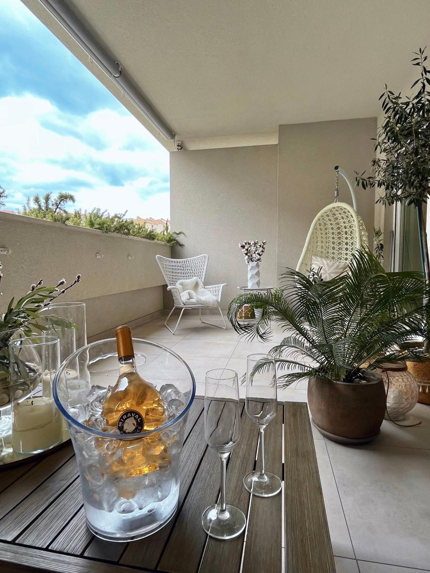 Luxury Apartment Rinos - Free Garage Parking Σπλιτ Εξωτερικό φωτογραφία